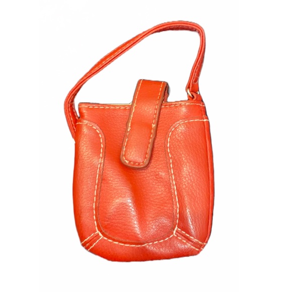 DAY RUNNER RED LEATHER BAG - Picture 2 of 14